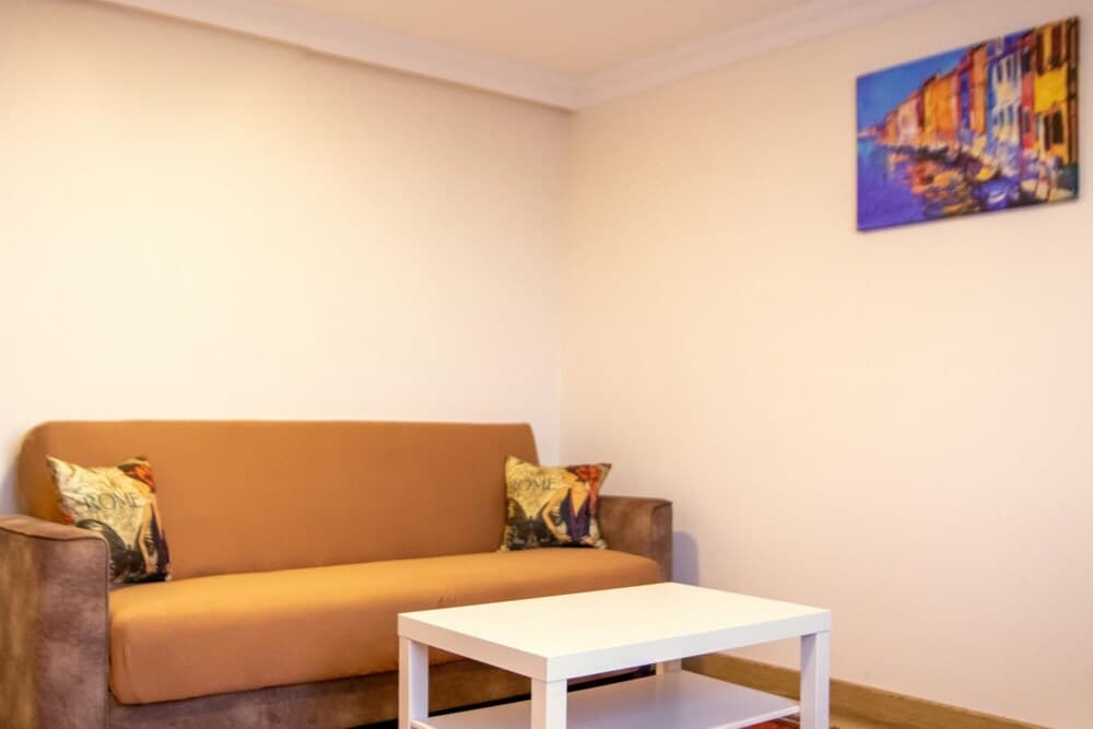 Centrally Located Flat Near Kulturpark Izmir