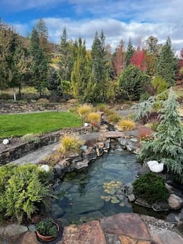 Country Willows Inn and Estate