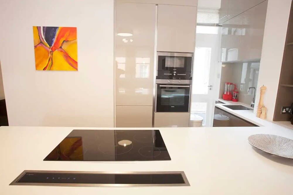 Impressive 2 Bedroom Luxury Flat in Chelsea