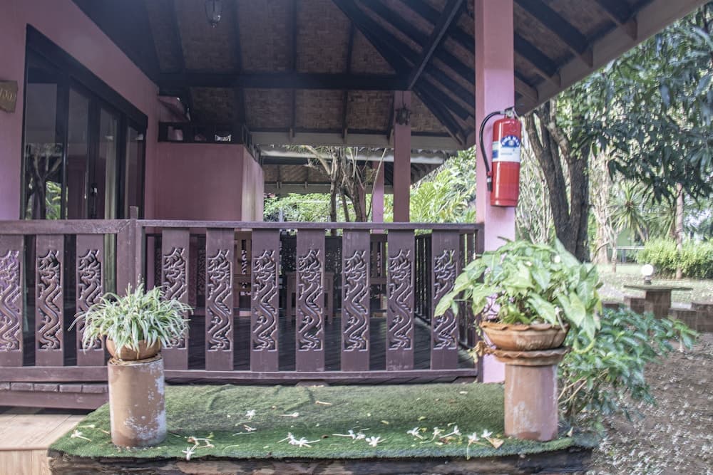 The Cliff View Resort Baan Pha Nam