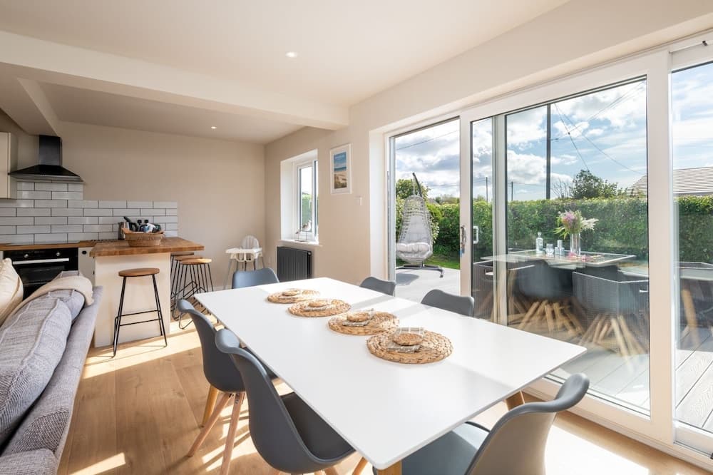 3-bed House in Llanfaelog, Near Rhosneigr