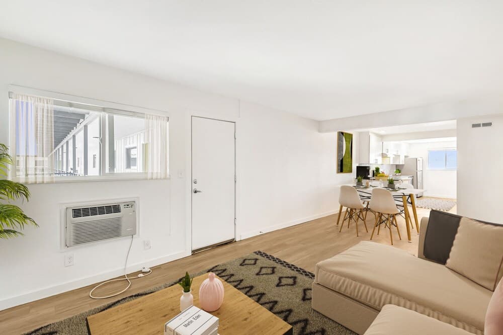 Large Apartments in LAKEWOOD - SK