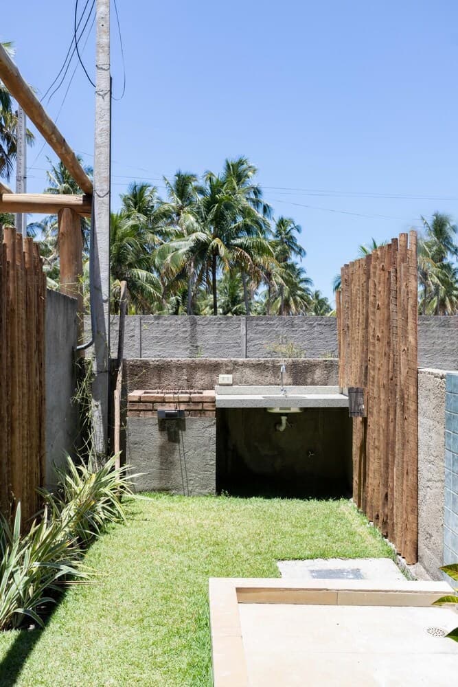 Incr vel Casa com Area Externa Particular