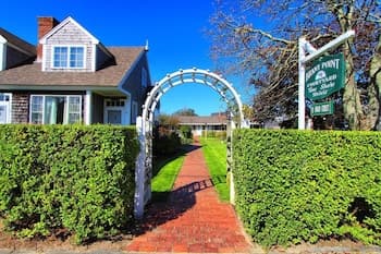Brant Point Courtyard