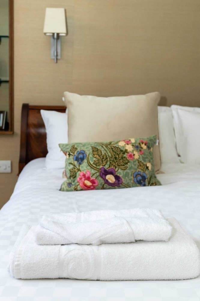 Gorgeous 4 Bedroom Family Home Next to Clapham Common