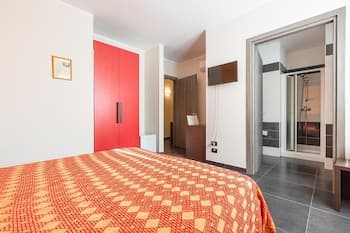 2888 B&B Terra dei Fiori - Camera Tripla Standard by Barbarhouse