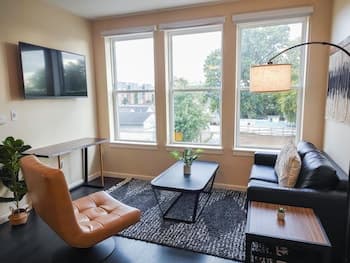 FRONTDESK The Marshall Campus Apts Louisville