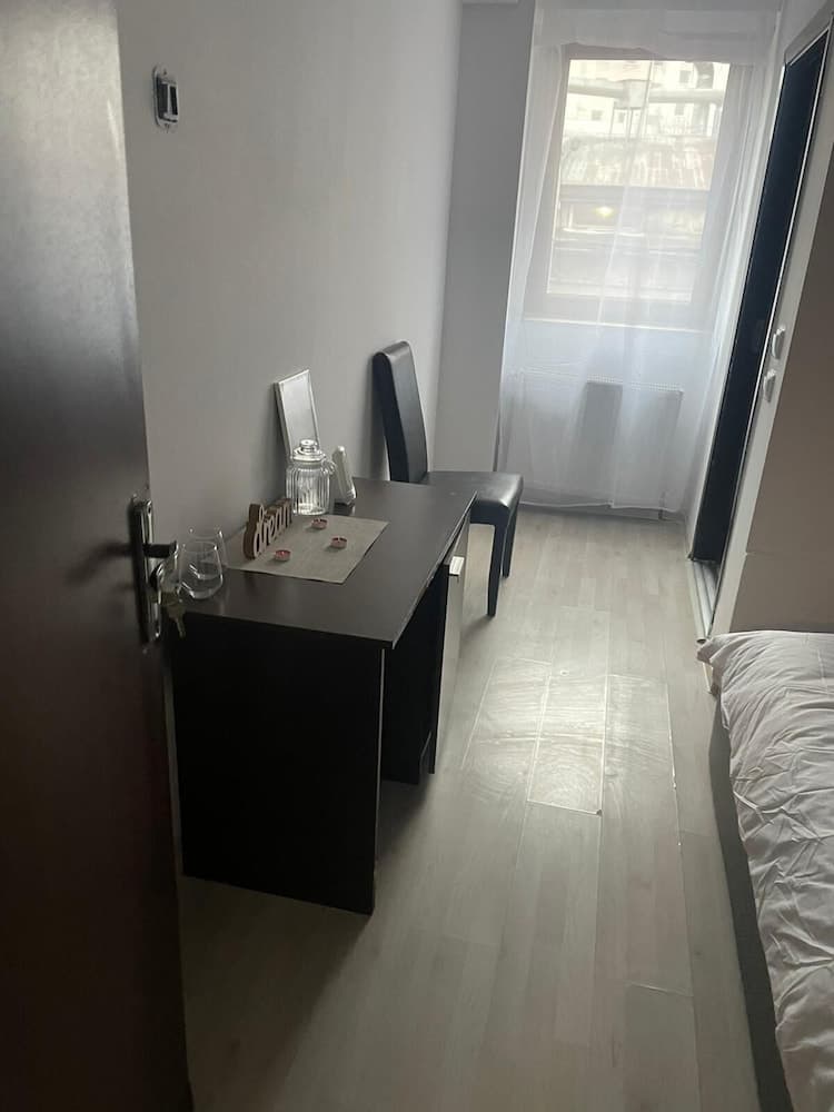 Occidental Wise Transit Hotel