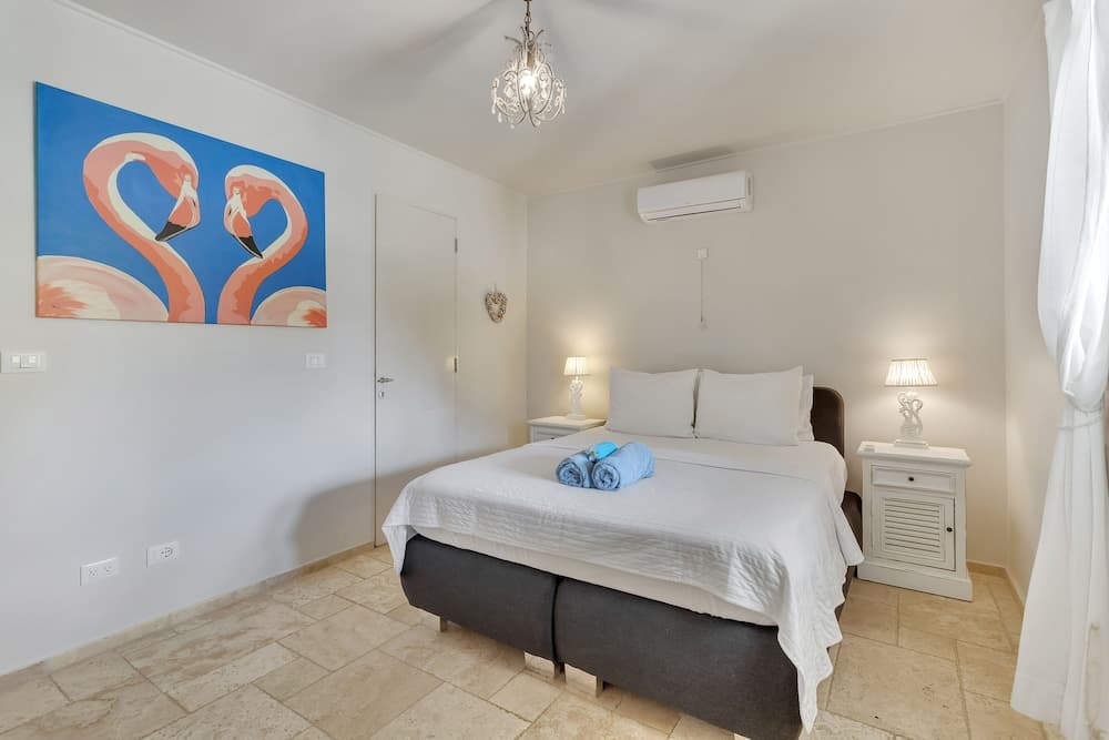 Ocean Breeze Villa with private pool