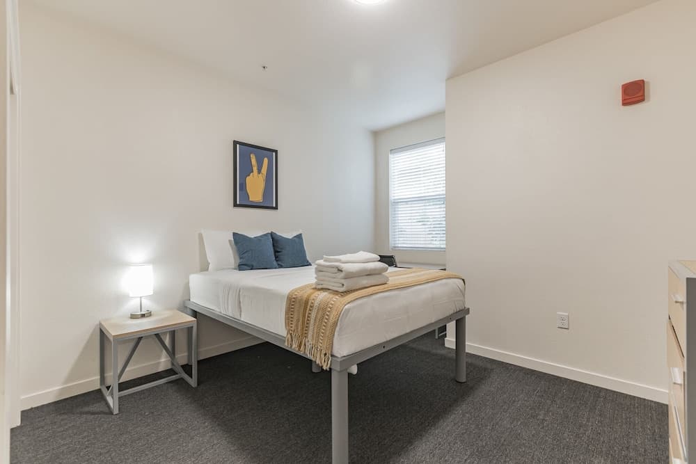Modern Apartment With Upgraded Amenities Near CSU