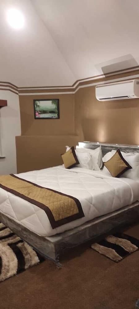 Club 21by Sariska Fun city