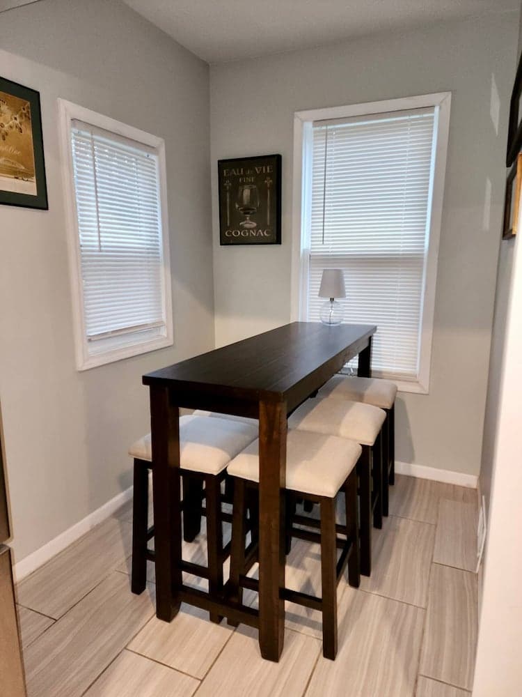 Fischer House Indian Village Nn01