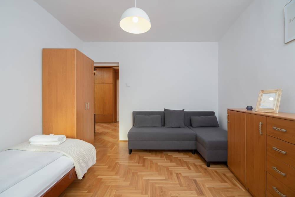 Apartment With Balcony Cracow by Renters