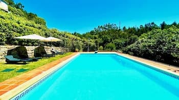 Stunning Villa Portugal Private Pool Diving Board