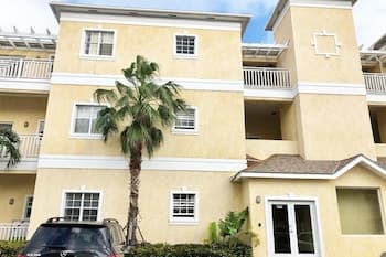 Luxury Condo at Venito