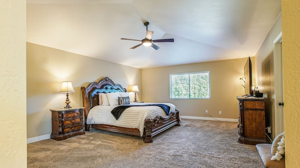 60th Scottsdale 4 Bedroom Home by Redawning