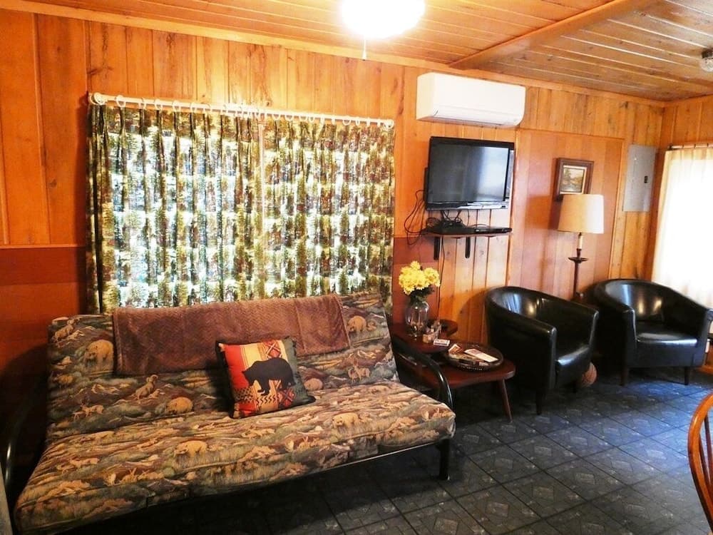 Old Stoney's, Walleye