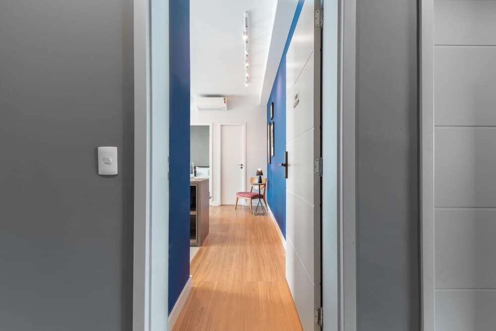 Estiloso e Confort vel Apartamento com Varanda Vila Ol Mpia