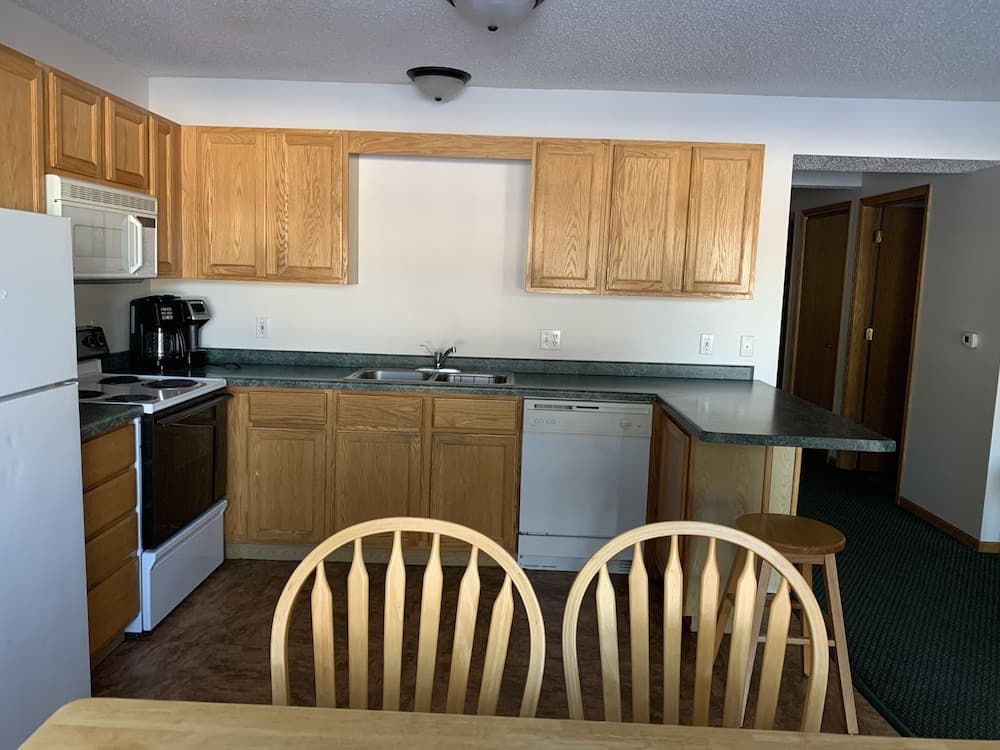 Black Bear Lodge - Cubs Den