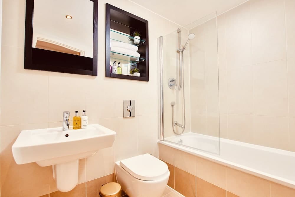 Deluxe City Apt, Beautiful River View&free Parking