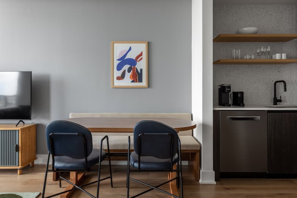 31st floor condo on Rainey St by Locale