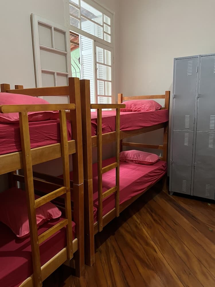 Grande Familia Hostel