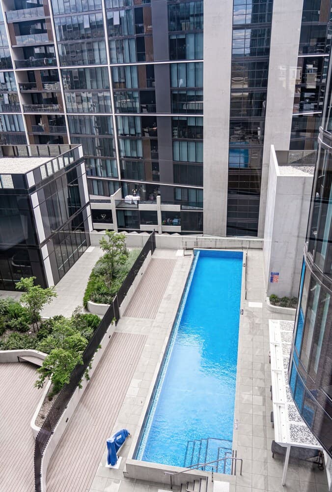 Lovely 1-Bedroom with 5 star amenities