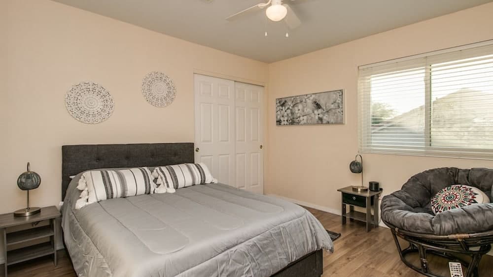 Luxe Scottsdale Home W/pool, Spa, & Tesla Charger