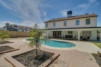 Upgraded 4-bdrm Beautiful Home W/pool!