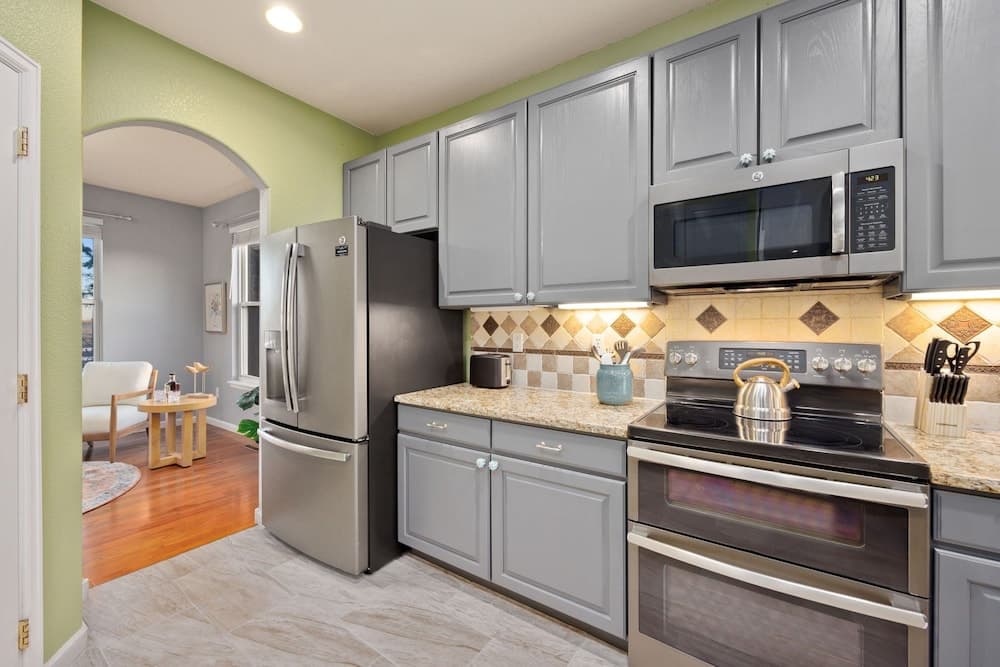 Spacious Home W/ Fun Amenities | Lake & Mtn Views