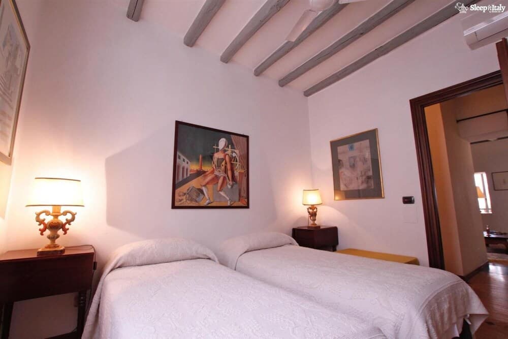 Greci in Rome With 3 Bedrooms and 3 Bathrooms
