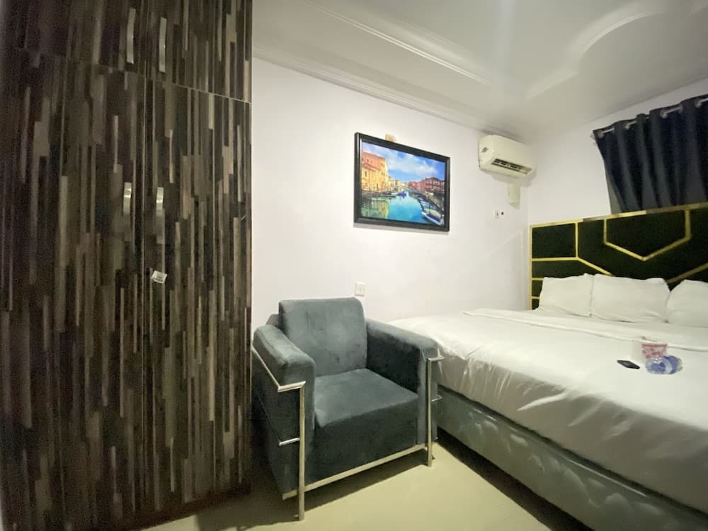 Villa Palazzo Hotel and Apartments