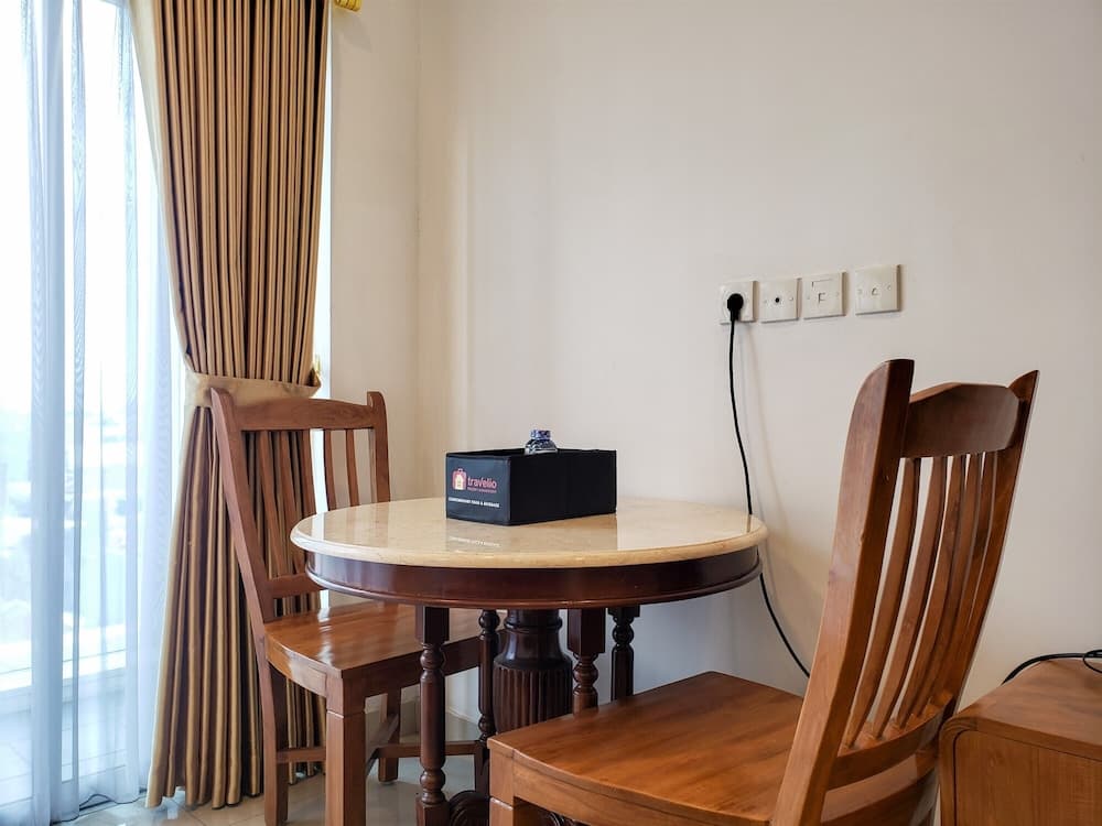 Fancy And Nice Studio At Tamansari The Hive Apartment