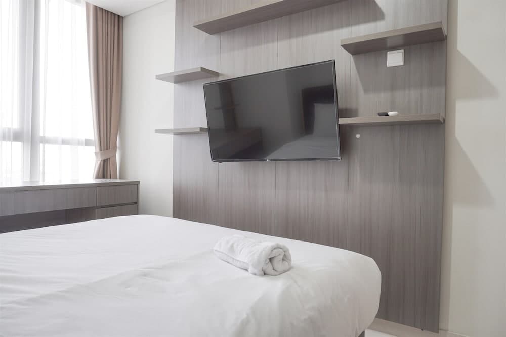 Comfort 2Br At Gold Coast Apartment