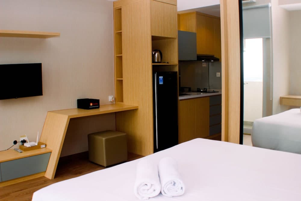 Restful And Modern Studio At Vasanta Innopark Apartment