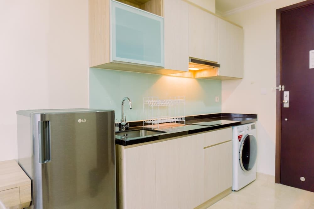 Modern Look And Comfort Studio At Menteng Park Apartment