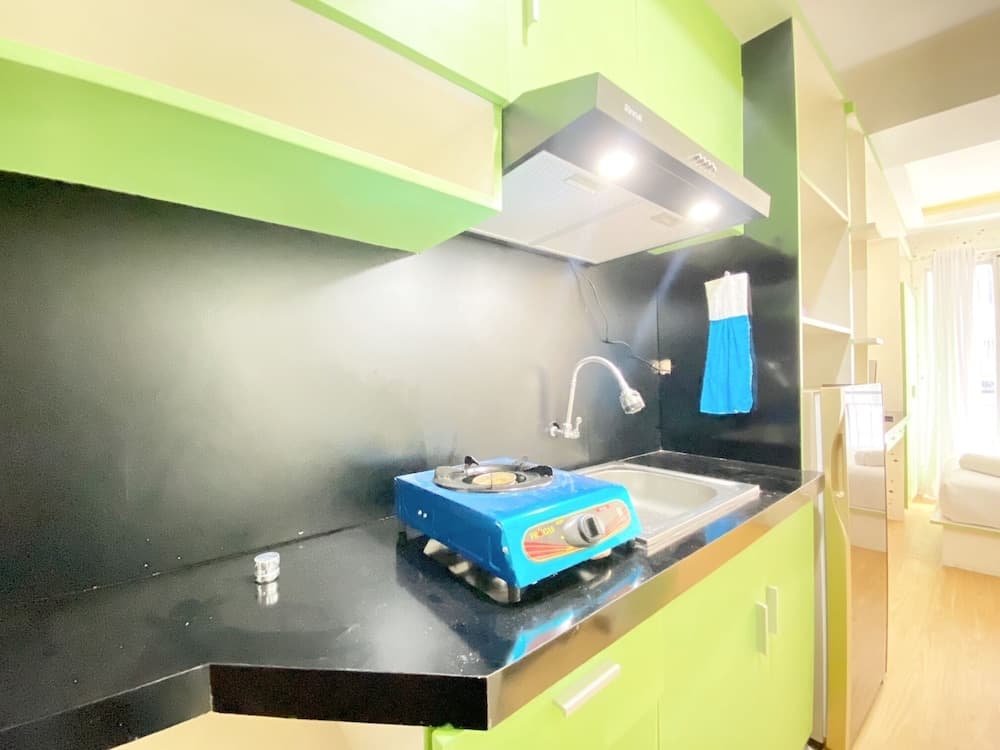 Good Studio Apartment At Grand Asia Afrika