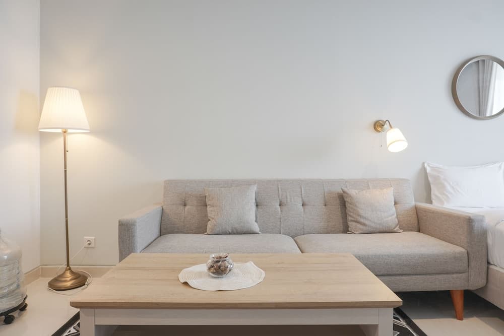 New And Homey Studio At West Vista Apartment