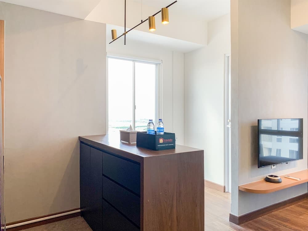 Stylisth 1Br At Tokyo Riverside Pik 2 Apartment