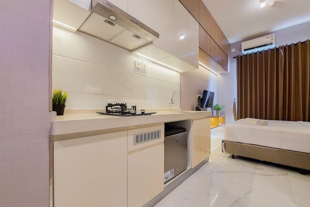 Scenic Designed And Comfy Studio At Sky House Bsd Apartment