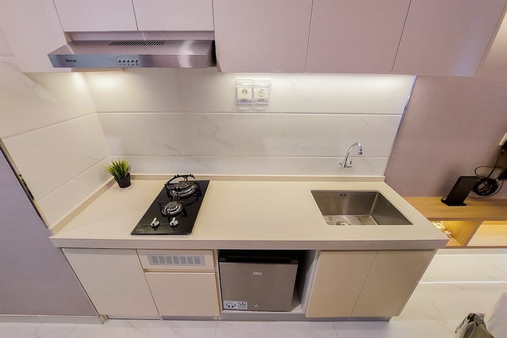 Scenic Designed And Comfy Studio At Sky House Bsd Apartment