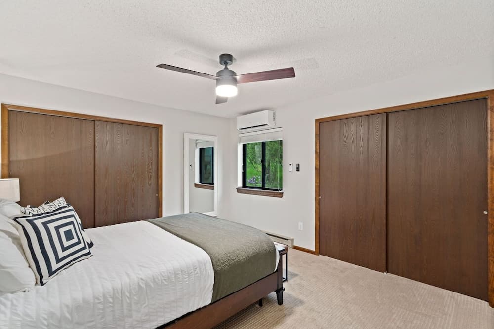 Amazing Sunsets, Biking, Boating and More at the Horsetooth Stoop!