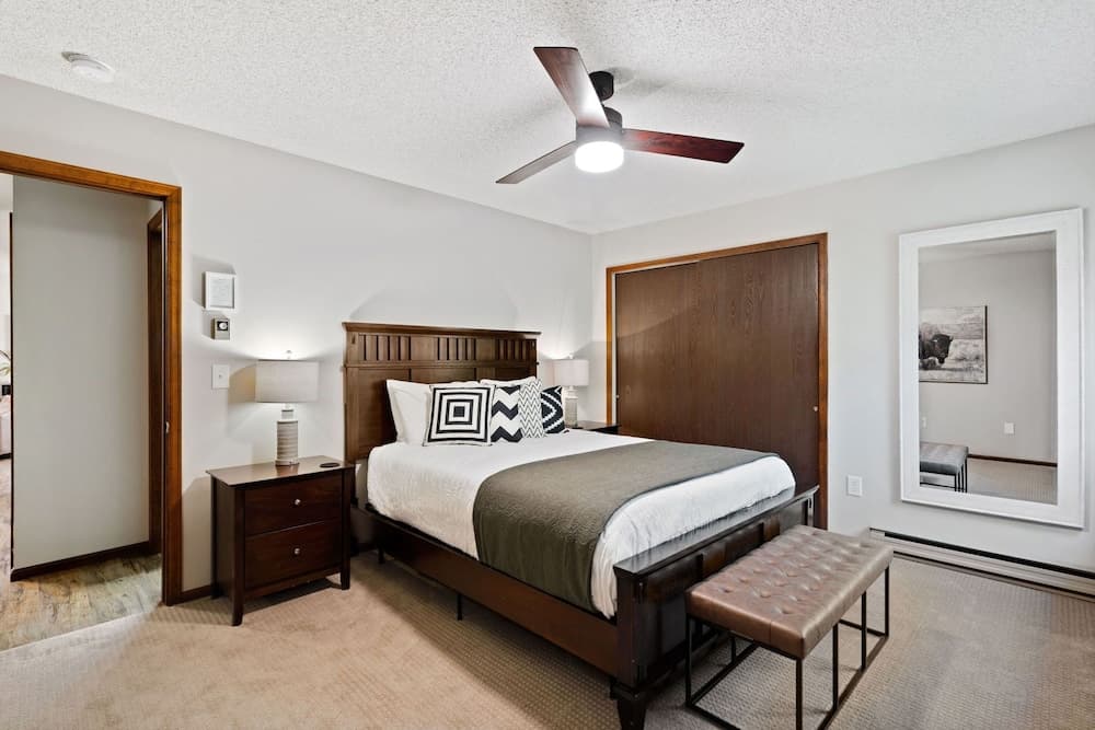 Amazing Sunsets, Biking, Boating and More at the Horsetooth Stoop!