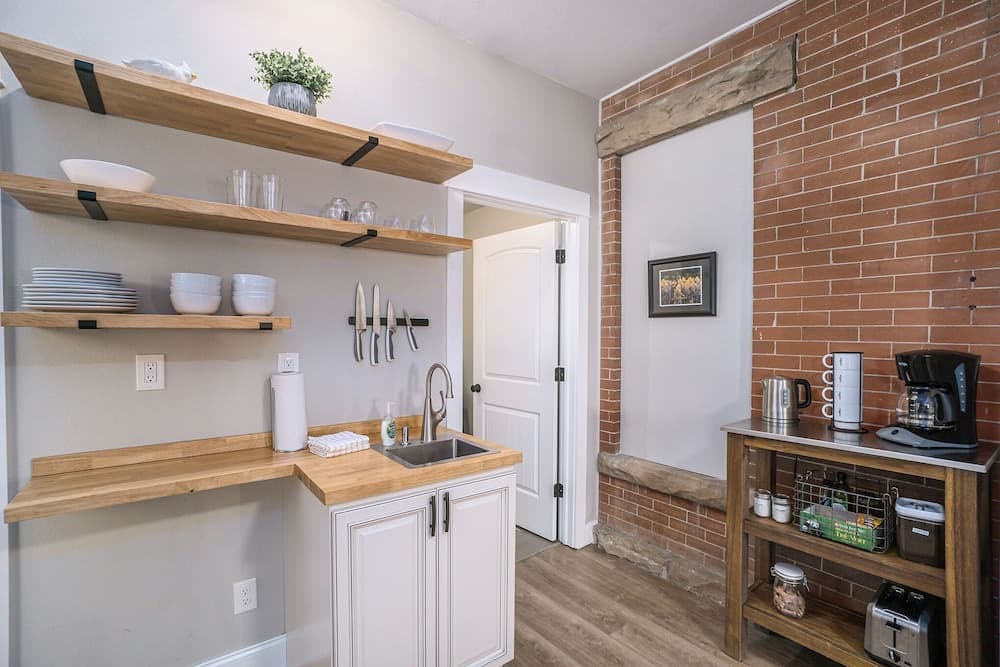 Gorgeous Guest Suite! Walk to Old Town & Csu!