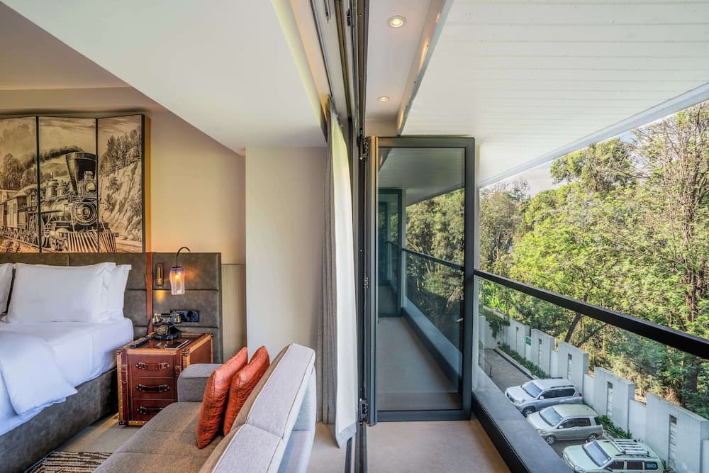 Kwetu Nairobi, Curio Collection By Hilton