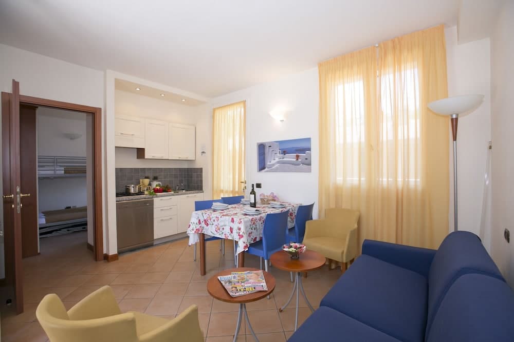 Porto Letizia Iris 3