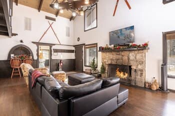 1998-the Ranch House 6 Bedroom Home by Redawning