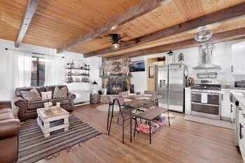 2144-pura Vida Bungalow 2 Bedroom Home by Redawning