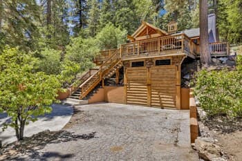 2105-club View Pines 2 Bedroom Home by Redawning