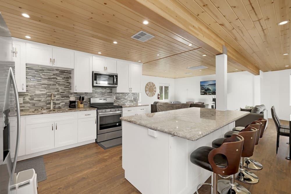 2145-the Getaway 2 Bedroom Home by Redawning